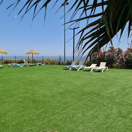 Seaside Serenity - Stylish Apartment With Spectacular Views 마닐바 외부 사진